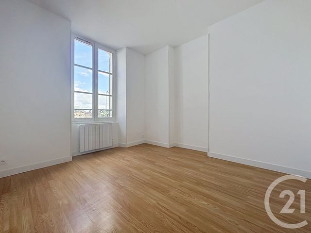 Appartement T3 à louer - 3 pièces - 51.64 m2 - MELUN - 77 - ILE-DE-FRANCE - Century 21 Cerim