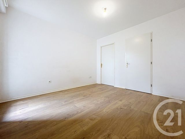 Appartement F2 à louer - 2 pièces - 46.89 m2 - DAMMARIE LES LYS - 77 - ILE-DE-FRANCE - Century 21 Cerim