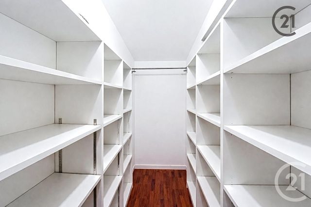 maison à vendre - 6 pièces - 117.0 m2 - SAVIGNY LE TEMPLE - 77 - ILE-DE-FRANCE - Century 21 Cerim