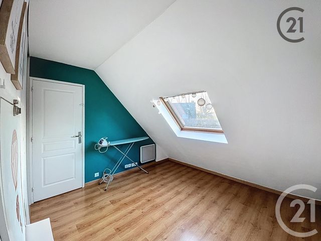 maison à vendre - 6 pièces - 117.0 m2 - SAVIGNY LE TEMPLE - 77 - ILE-DE-FRANCE - Century 21 Cerim