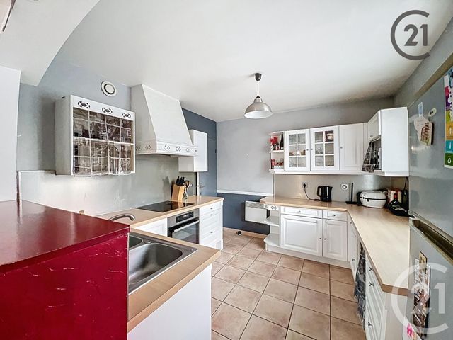 maison à vendre - 6 pièces - 117.0 m2 - SAVIGNY LE TEMPLE - 77 - ILE-DE-FRANCE - Century 21 Cerim