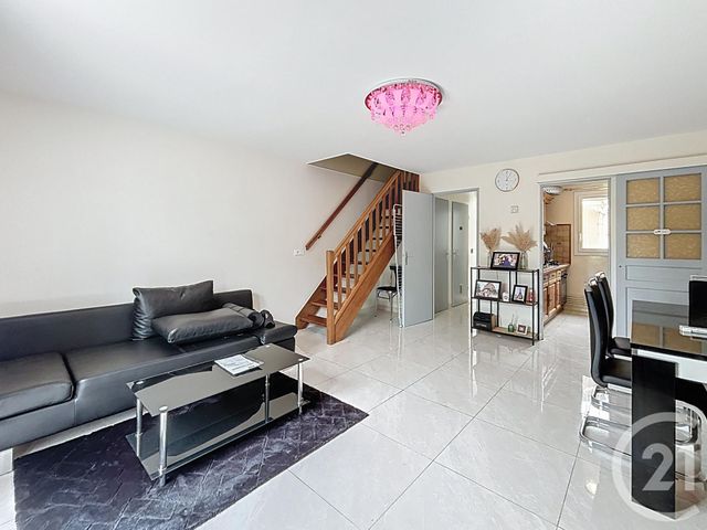 maison à vendre - 3 pièces - 60.0 m2 - SAVIGNY LE TEMPLE - 77 - ILE-DE-FRANCE - Century 21 Cerim