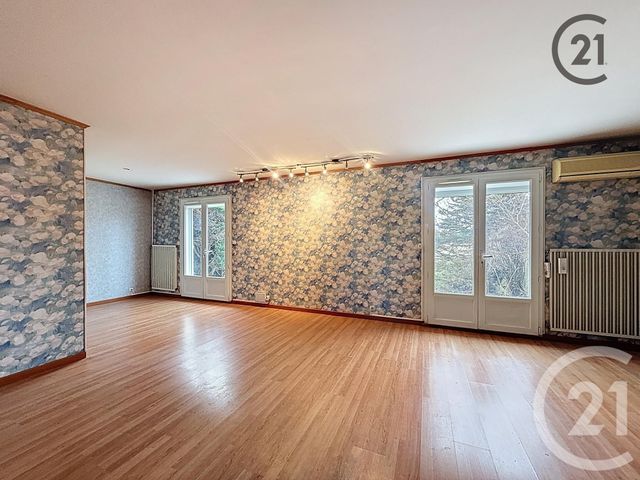 maison à vendre - 6 pièces - 115.44 m2 - COMBS LA VILLE - 77 - ILE-DE-FRANCE - Century 21 Cerim