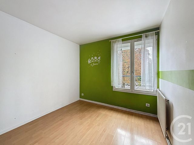 Appartement F3 à vendre - 3 pièces - 65.65 m2 - MOISSY CRAMAYEL - 77 - ILE-DE-FRANCE - Century 21 Cerim