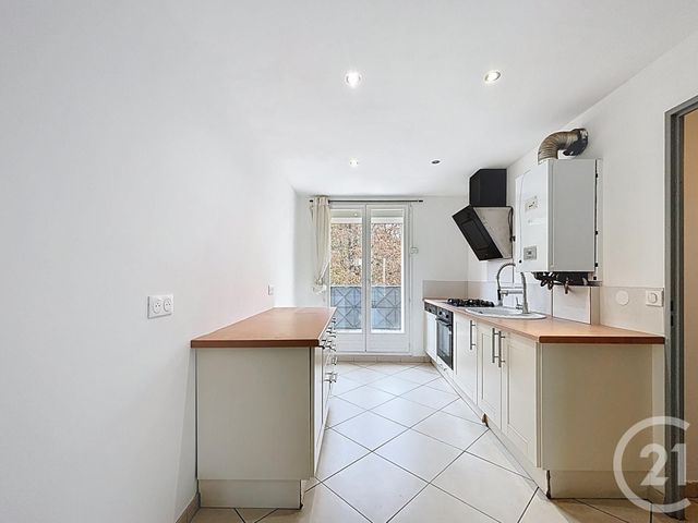 Appartement F3 à vendre - 3 pièces - 65.65 m2 - MOISSY CRAMAYEL - 77 - ILE-DE-FRANCE - Century 21 Cerim