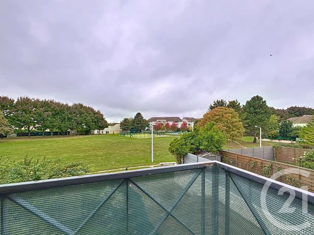 Appartement F3 à vendre - 3 pièces - 65.65 m2 - MOISSY CRAMAYEL - 77 - ILE-DE-FRANCE - Century 21 Cerim