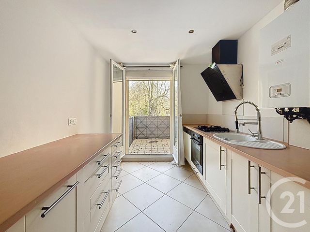 Appartement F3 à vendre - 3 pièces - 65.65 m2 - MOISSY CRAMAYEL - 77 - ILE-DE-FRANCE - Century 21 Cerim