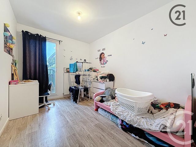 Appartement F3 à vendre - 3 pièces - 56.0 m2 - LIEUSAINT - 77 - ILE-DE-FRANCE - Century 21 Cerim