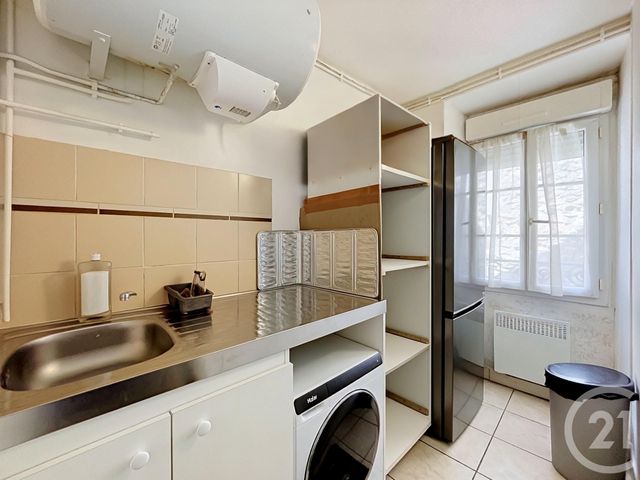 Appartement à vendre - 2 pièces - 30.0 m2 - LIEUSAINT - 77 - ILE-DE-FRANCE - Century 21 Cerim