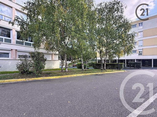 Appartement F5 à vendre - 5 pièces - 85.83 m2 - COMBS LA VILLE - 77 - ILE-DE-FRANCE - Century 21 Cerim