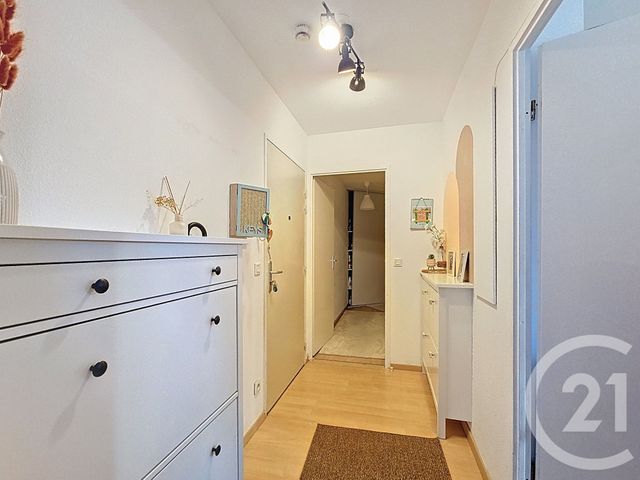 Appartement F3 à vendre - 3 pièces - 75.17 m2 - LIEUSAINT - 77 - ILE-DE-FRANCE - Century 21 Cerim