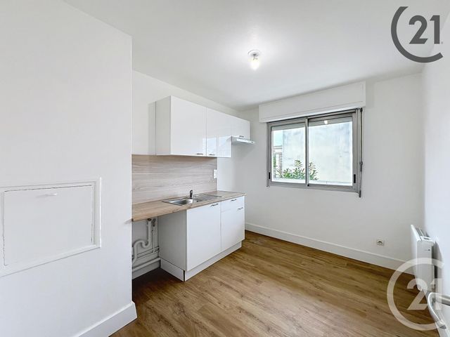 Appartement F1 à louer - 1 pièce - 30.92 m2 - MELUN - 77 - ILE-DE-FRANCE - Century 21 Cerim