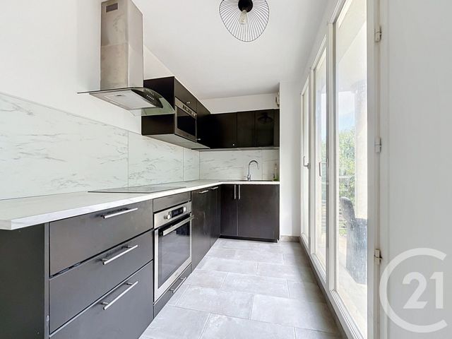 Appartement T2 à louer - 2 pièces - 48.56 m2 - MOISSY CRAMAYEL - 77 - ILE-DE-FRANCE - Century 21 Cerim