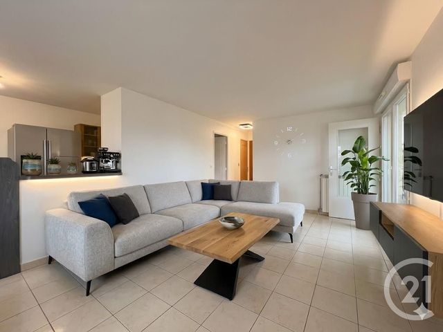 Appartement F5 à vendre - 5 pièces - 96.57 m2 - NANDY - 77 - ILE-DE-FRANCE - Century 21 Cerim