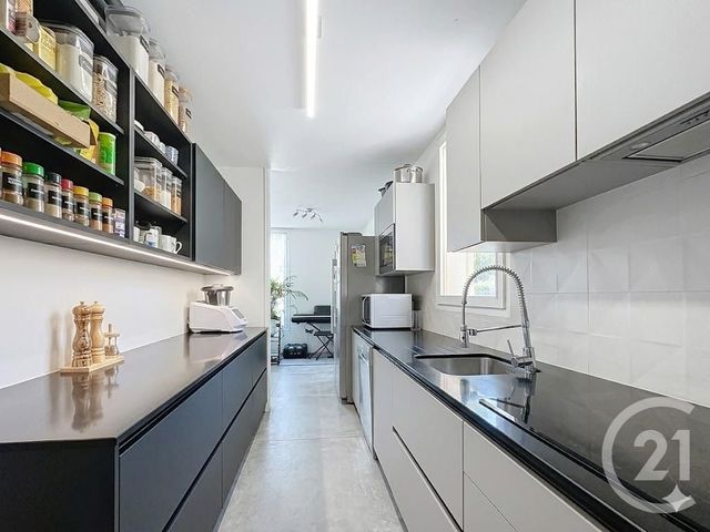 Appartement F5 à vendre - 5 pièces - 96.57 m2 - NANDY - 77 - ILE-DE-FRANCE - Century 21 Cerim