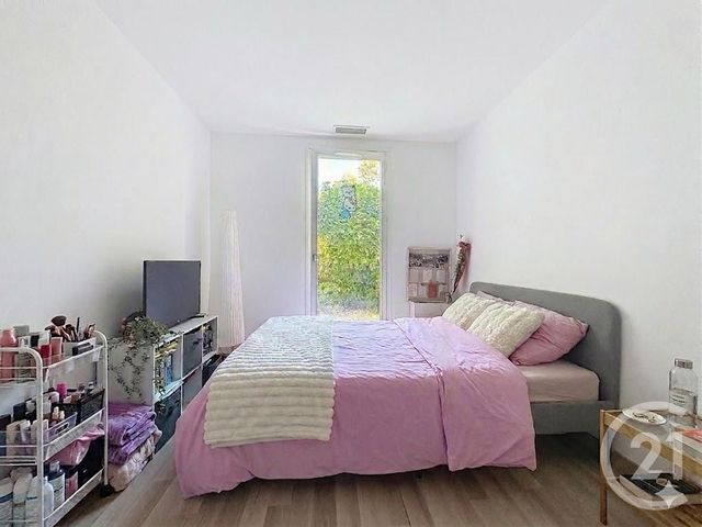 Appartement F5 à vendre - 5 pièces - 96.57 m2 - NANDY - 77 - ILE-DE-FRANCE - Century 21 Cerim