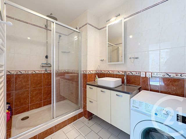 Appartement F2 bis à vendre - 2 pièces - 55.21 m2 - MOISSY CRAMAYEL - 77 - ILE-DE-FRANCE - Century 21 Cerim
