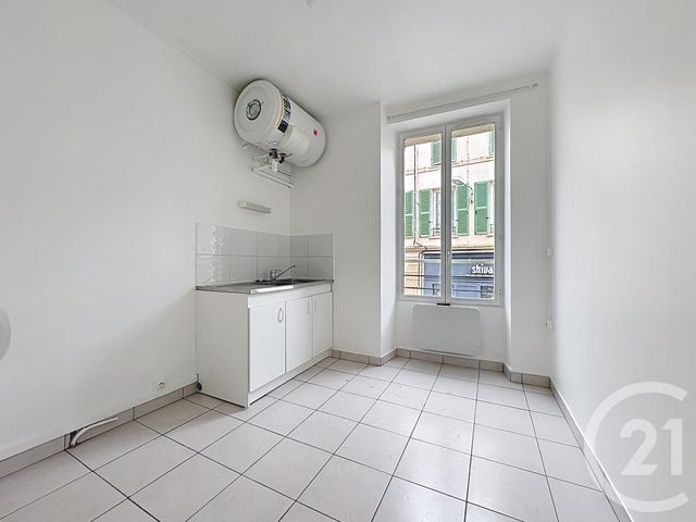 Appartement T1 à louer - 1 pièce - 29.0 m2 - MELUN - 77 - ILE-DE-FRANCE - Century 21 Cerim