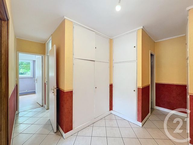 Appartement à louer - 3 pièces - 60.78 m2 - LE MEE SUR SEINE - 77 - ILE-DE-FRANCE - Century 21 Cerim