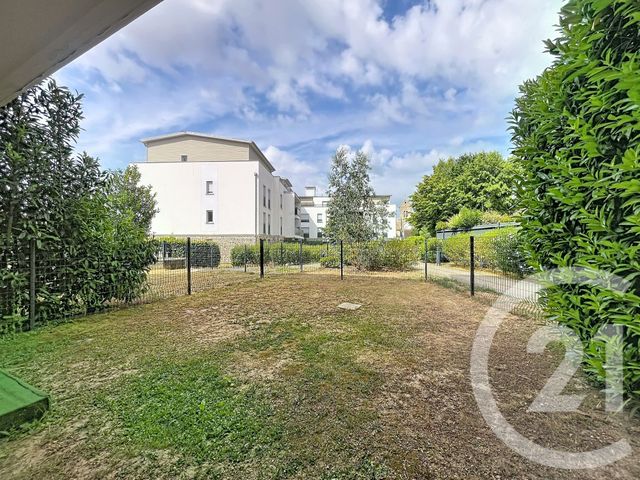 Appartement F2 à louer - 2 pièces - 40.8 m2 - REAU - 77 - ILE-DE-FRANCE - Century 21 Cerim