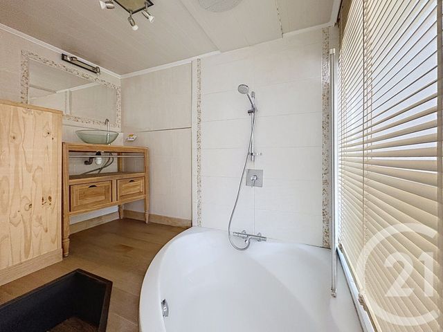 Appartement T2 à louer - 2 pièces - 49.03 m2 - MOISSY CRAMAYEL - 77 - ILE-DE-FRANCE - Century 21 Cerim