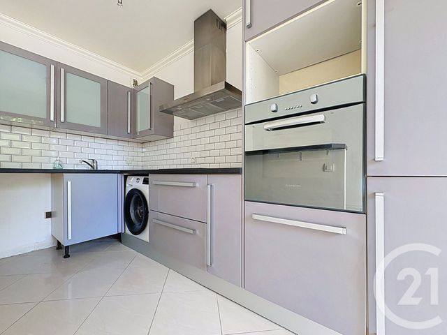 Appartement T2 à louer - 2 pièces - 49.03 m2 - MOISSY CRAMAYEL - 77 - ILE-DE-FRANCE - Century 21 Cerim