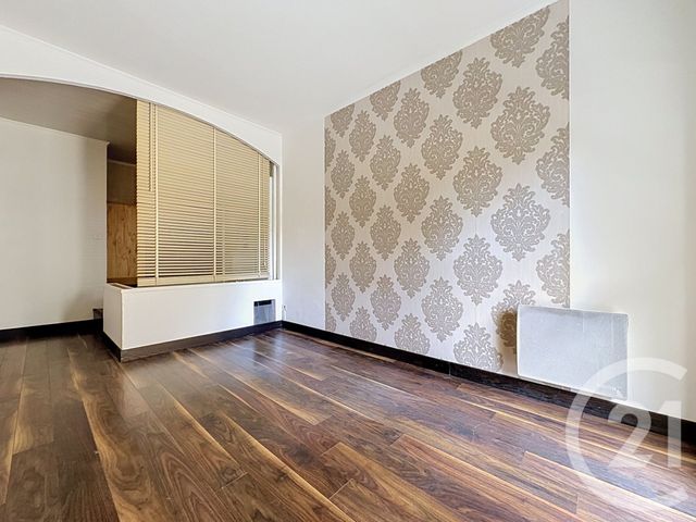 Appartement T2 à louer - 2 pièces - 49.03 m2 - MOISSY CRAMAYEL - 77 - ILE-DE-FRANCE - Century 21 Cerim