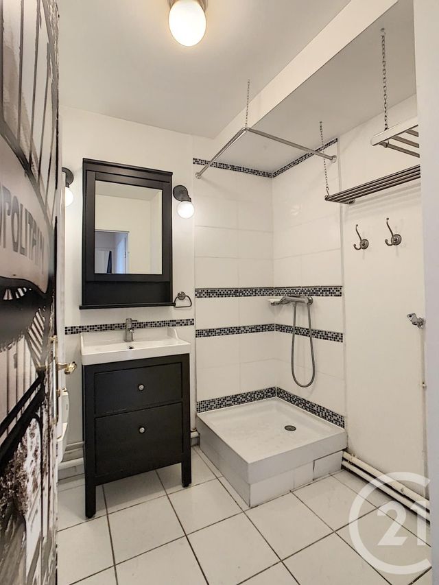 Appartement T3 à louer - 3 pièces - 63.05 m2 - SAVIGNY LE TEMPLE - 77 - ILE-DE-FRANCE - Century 21 Cerim