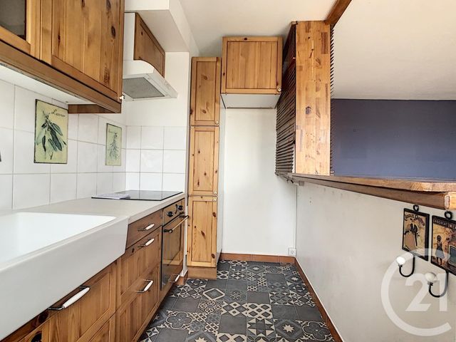 Appartement T3 à louer - 3 pièces - 63.05 m2 - SAVIGNY LE TEMPLE - 77 - ILE-DE-FRANCE - Century 21 Cerim