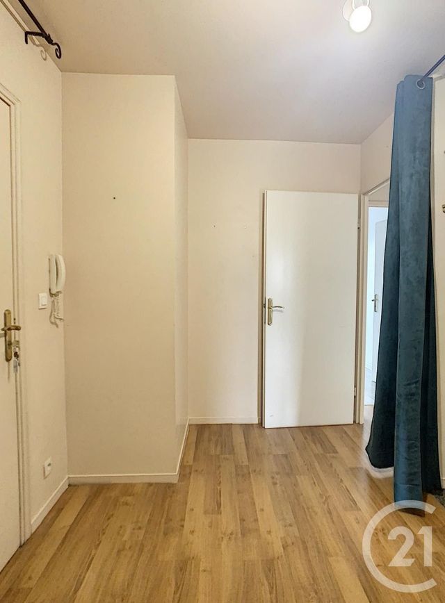 Appartement T3 à louer - 3 pièces - 63.05 m2 - SAVIGNY LE TEMPLE - 77 - ILE-DE-FRANCE - Century 21 Cerim