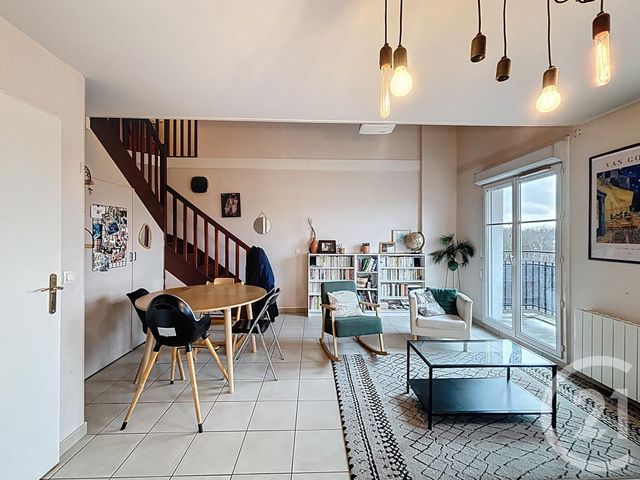 Appartement F4 à vendre - 4 pièces - 85.65 m2 - MOISSY CRAMAYEL - 77 - ILE-DE-FRANCE - Century 21 Cerim