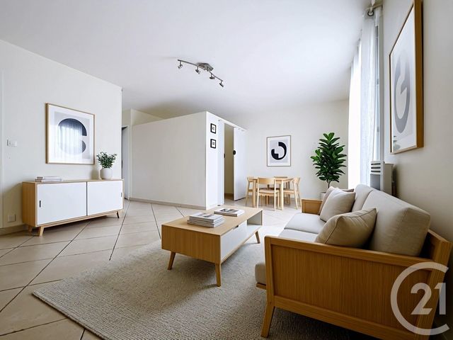 Appartement F1 bis à vendre - 2 pièces - 37.09 m2 - MOISSY CRAMAYEL - 77 - ILE-DE-FRANCE - Century 21 Cerim