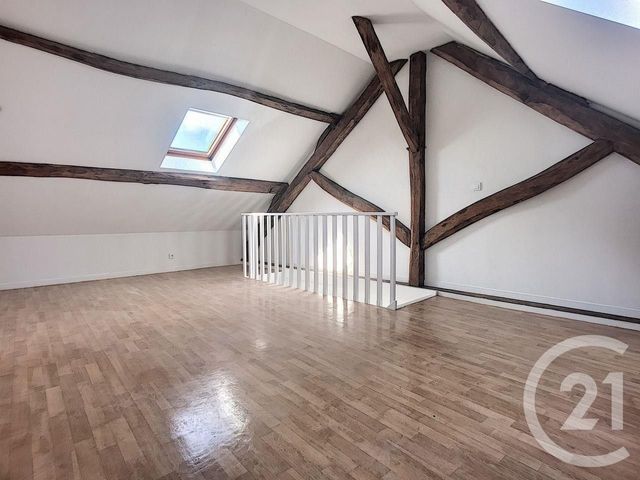 Appartement T3 à louer - 3 pièces - 47.17 m2 - MACHAULT - 77 - ILE-DE-FRANCE - Century 21 Cerim
