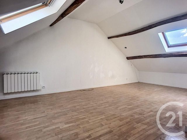 Appartement T3 à louer - 3 pièces - 47.17 m2 - MACHAULT - 77 - ILE-DE-FRANCE - Century 21 Cerim