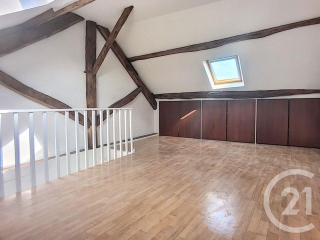 Appartement T3 à louer - 3 pièces - 47.17 m2 - MACHAULT - 77 - ILE-DE-FRANCE - Century 21 Cerim