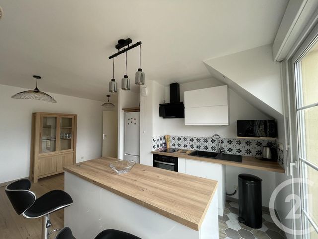 Appartement à louer - 2 pièces - 48.1 m2 - LIEUSAINT - 77 - ILE-DE-FRANCE - Century 21 Cerim