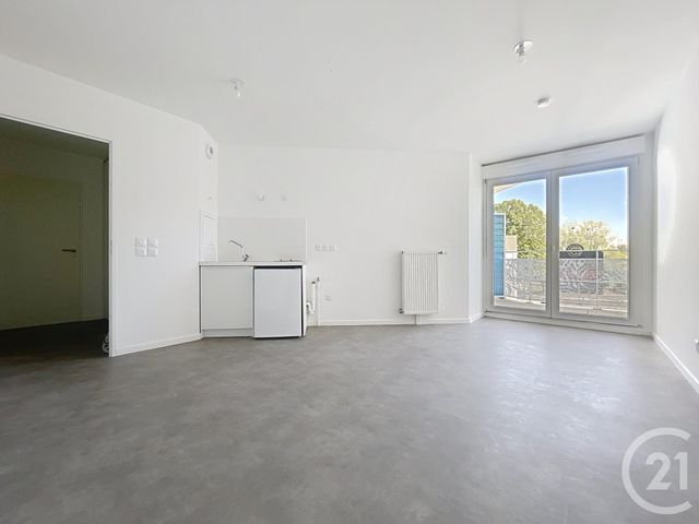 Appartement F1 à vendre - 1 pièce - 27.37 m2 - SAVIGNY LE TEMPLE - 77 - ILE-DE-FRANCE - Century 21 Cerim