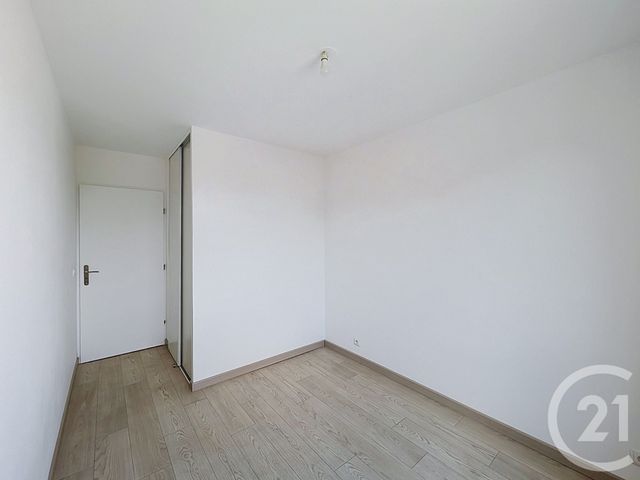 Appartement F3 à vendre - 3 pièces - 56.68 m2 - SAVIGNY LE TEMPLE - 77 - ILE-DE-FRANCE - Century 21 Cerim