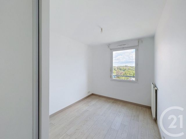 Appartement F3 à vendre - 3 pièces - 56.68 m2 - SAVIGNY LE TEMPLE - 77 - ILE-DE-FRANCE - Century 21 Cerim