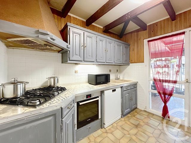 maison à vendre - 7 pièces - 138.13 m2 - SAVIGNY LE TEMPLE - 77 - ILE-DE-FRANCE - Century 21 Cerim