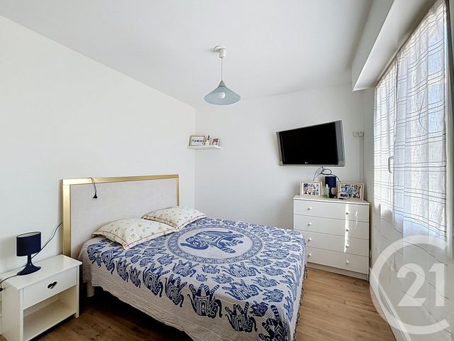 Appartement F4 à vendre - 4 pièces - 79.57 m2 - COMBS LA VILLE - 77 - ILE-DE-FRANCE - Century 21 Cerim