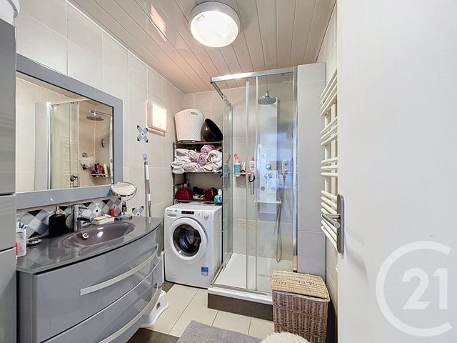 Appartement F4 à vendre - 4 pièces - 79.57 m2 - COMBS LA VILLE - 77 - ILE-DE-FRANCE - Century 21 Cerim