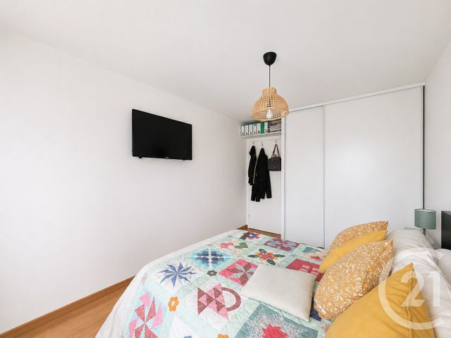 Appartement T3 à vendre - 3 pièces - 65.45 m2 - MOISSY CRAMAYEL - 77 - ILE-DE-FRANCE - Century 21 Cerim