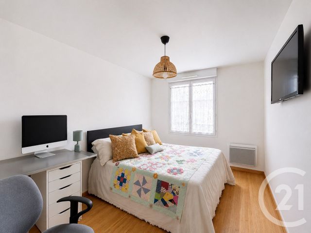 Appartement T3 à vendre - 3 pièces - 65.45 m2 - MOISSY CRAMAYEL - 77 - ILE-DE-FRANCE - Century 21 Cerim