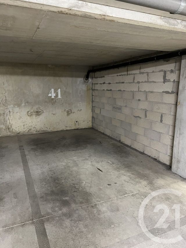 Appartement T3 à vendre - 3 pièces - 65.45 m2 - MOISSY CRAMAYEL - 77 - ILE-DE-FRANCE - Century 21 Cerim