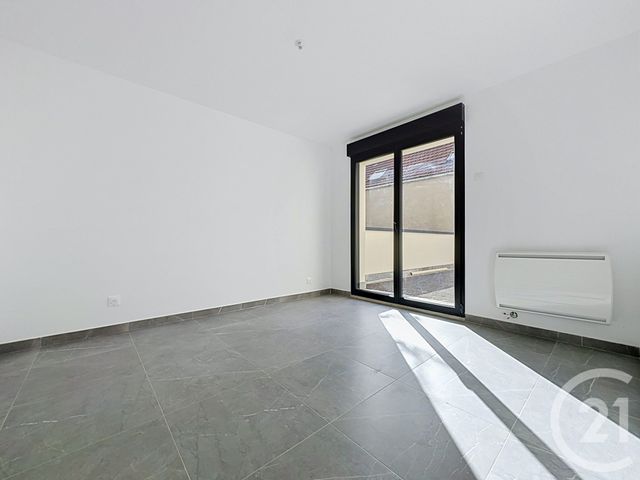 Appartement T3 à louer - 3 pièces - 47.46 m2 - VERT ST DENIS - 77 - ILE-DE-FRANCE - Century 21 Cerim