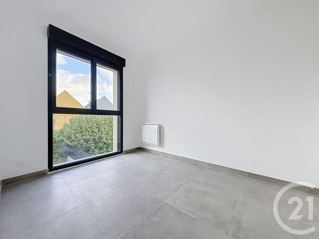 Appartement T3 à louer - 3 pièces - 47.46 m2 - VERT ST DENIS - 77 - ILE-DE-FRANCE - Century 21 Cerim