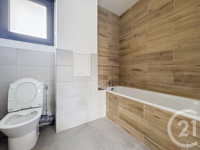 Appartement T3 à louer - 3 pièces - 47.46 m2 - VERT ST DENIS - 77 - ILE-DE-FRANCE - Century 21 Cerim