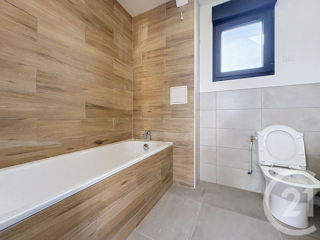 Appartement T2 à louer - 2 pièces - 42.15 m2 - VERT ST DENIS - 77 - ILE-DE-FRANCE - Century 21 Cerim