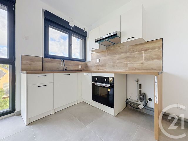 Appartement T2 à louer - 2 pièces - 42.15 m2 - VERT ST DENIS - 77 - ILE-DE-FRANCE - Century 21 Cerim